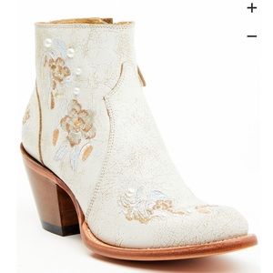 Shyanne Carine wedding western booties.